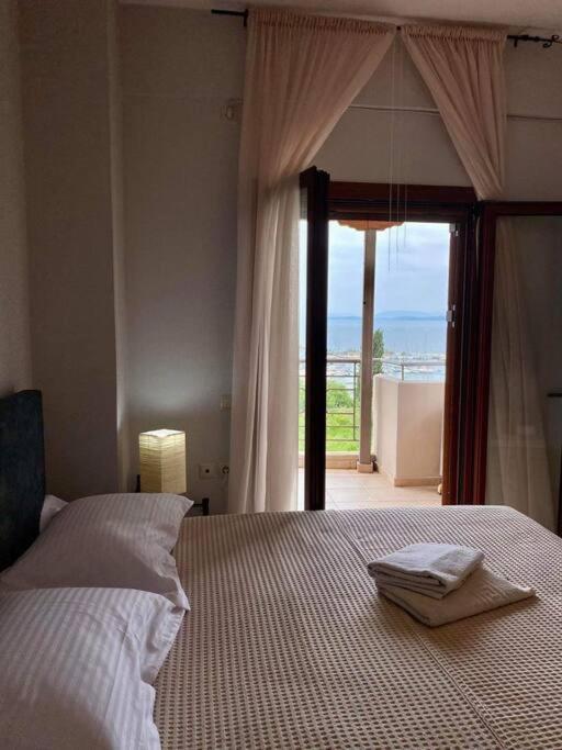 Helen'S House Apartment Palairos ภายนอก รูปภาพ