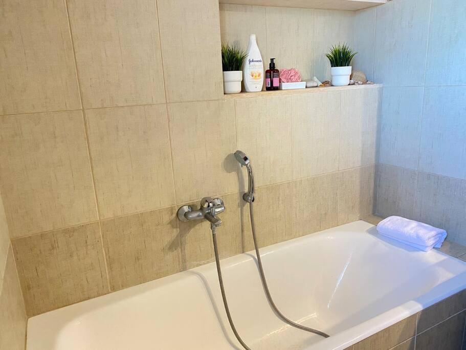 Helen'S House Apartment Palairos ภายนอก รูปภาพ